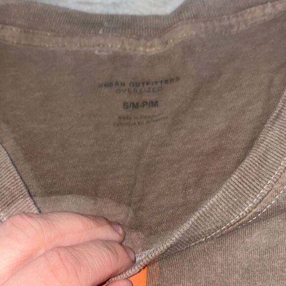 5/$10 item urban outfitters baggy tee - Picture 2 of 3